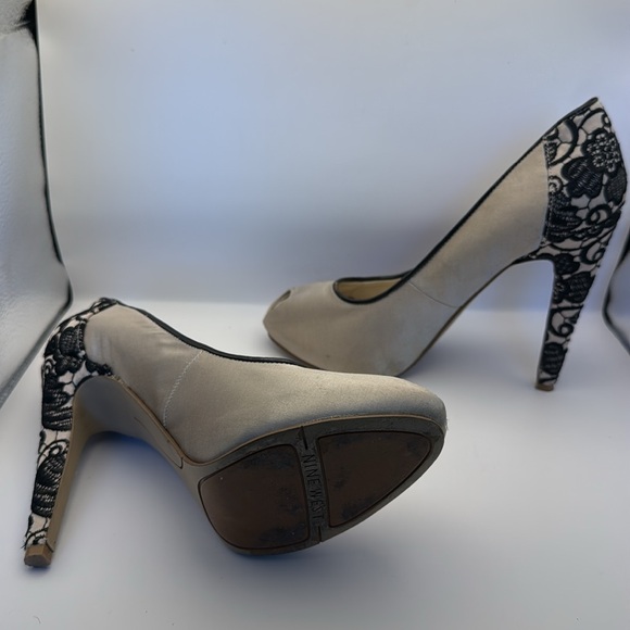 Nine West cream lace heels size 7 - Picture 3 of 4